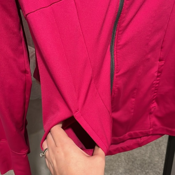 Under Armour Zip up - Picture 4 of 5